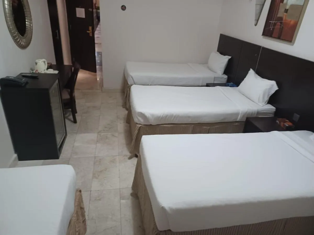 فندق حسين بياري メッカ