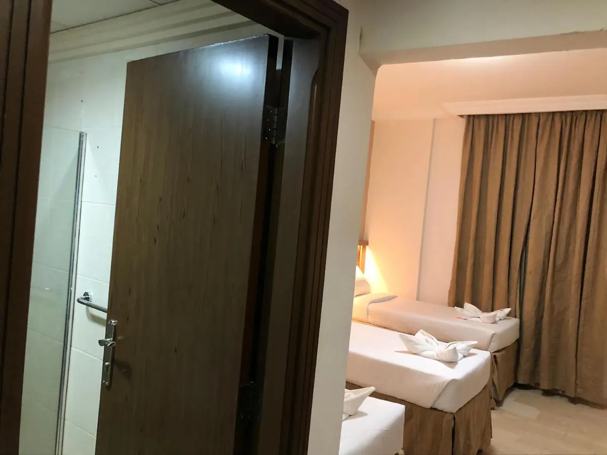 فندق حسين بياري Meca 3*,